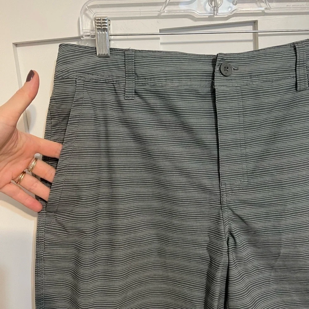 Hang Ten Mens' Hybrid Short 4-Way Stretch, Gray Stripes , Size 34